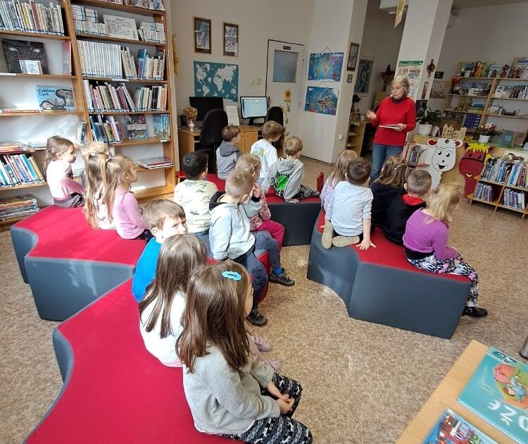 Návštěva dětí ze Zelené třídy ve vlašimské knihovně